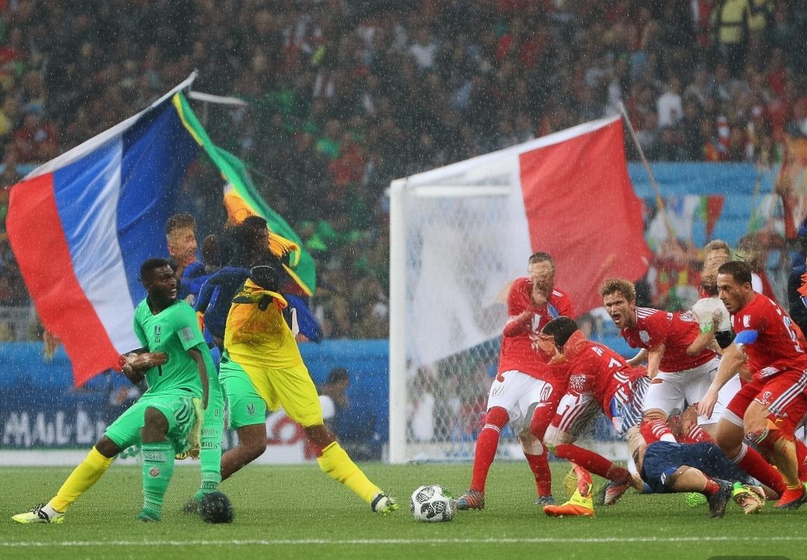 2018世界杯：俄罗斯队荣耀征程与法俄巅峰对决回顾